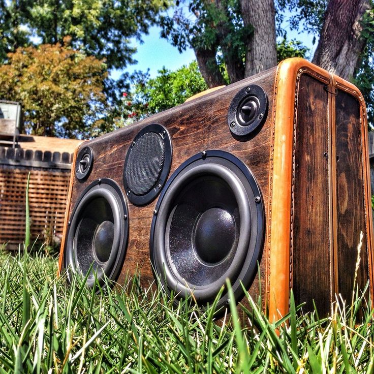 DJ Special Wood Grain 400 Watt BoomCase - Vintage Suitcase BoomBox Suitcase Speaker w/ Bluetooth